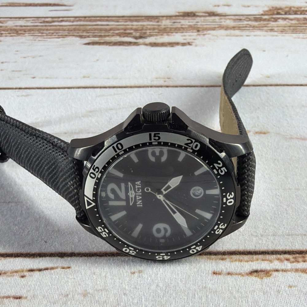 Invicta Specialty 12125 Black Dial 45mm Quartz Mens Watch Needs Battery Used